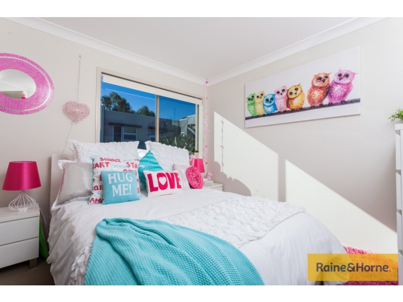 42 Azzurra Drive, Varsity Lakes QLD 4227