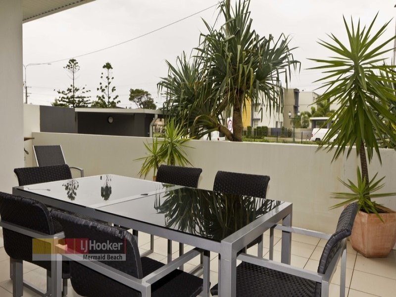 2/2312 Gold Coast Highway, Mermaid Beach QLD 4218