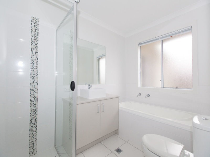 36 Drewett Avenue, Redbank Plains QLD 4301