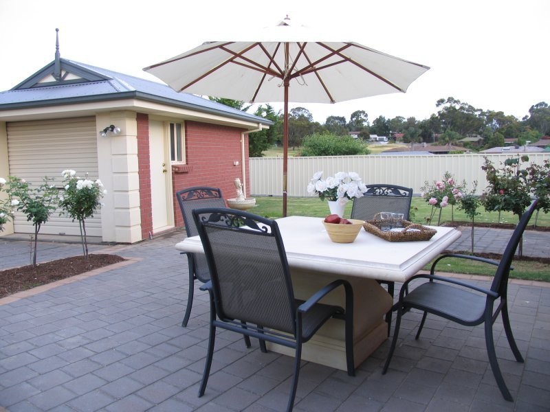 12 John Walk, Flagstaff Hill SA 5159