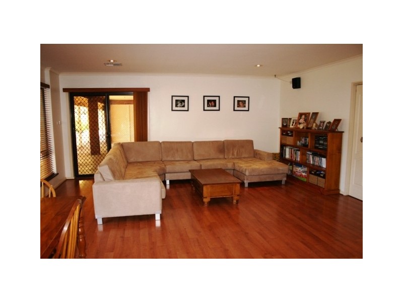 69 OAKRIDGE ROAD, Aberfoyle Park SA 5159