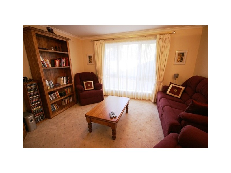 19 LORIKEET GROVE, Flagstaff Hill SA 5159