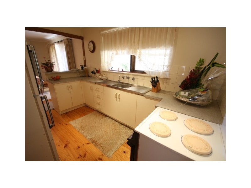 31 GREENWILLOW CRESCENT, Happy Valley SA 5159