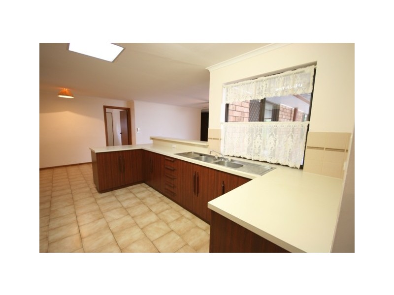 53 SUNNYMEAD DRIVE, Aberfoyle Park SA 5159