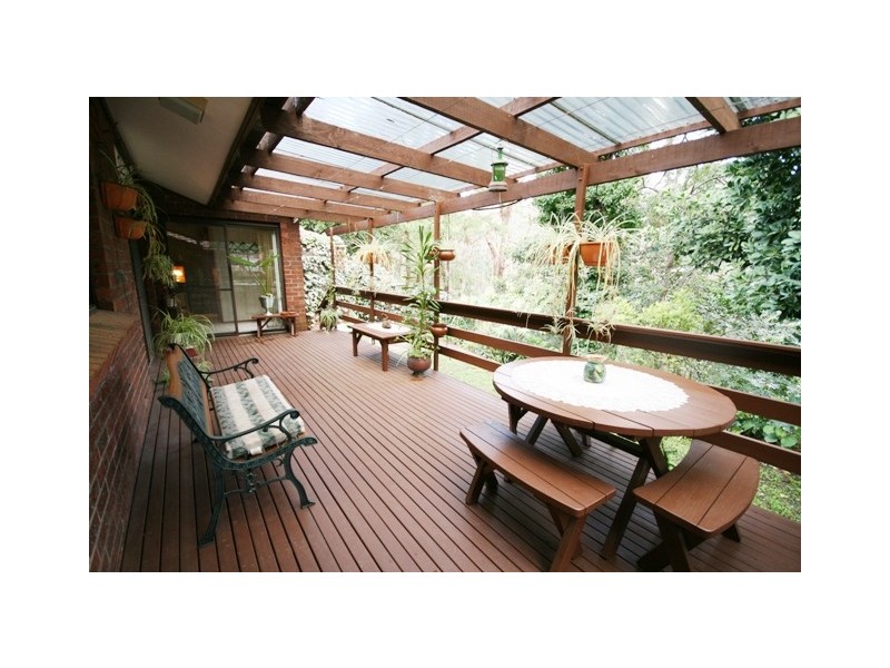 11 WOODLAND CLOSE, Aldgate SA 5154