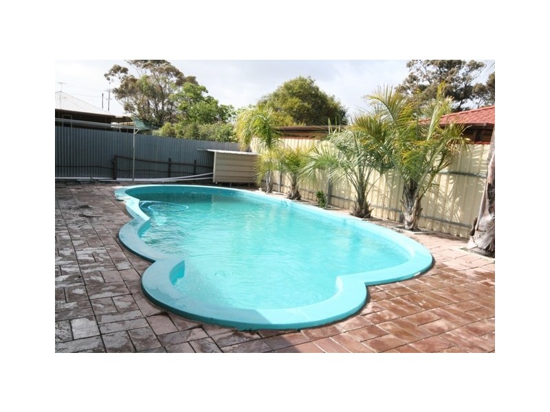 22 Baden Terrace, O’sullivan Beach SA 5166