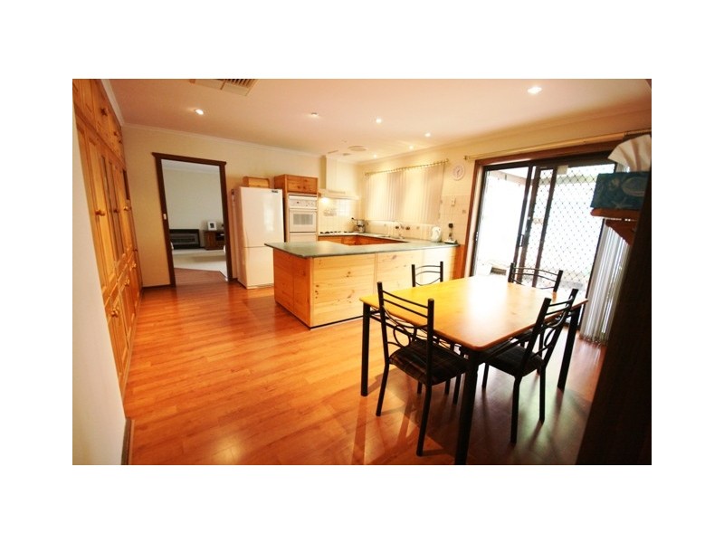 4 Moffatt Court, Flagstaff Hill SA 5159