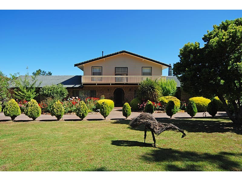 16 Hilltop Drive, Upper Sturt SA 5156