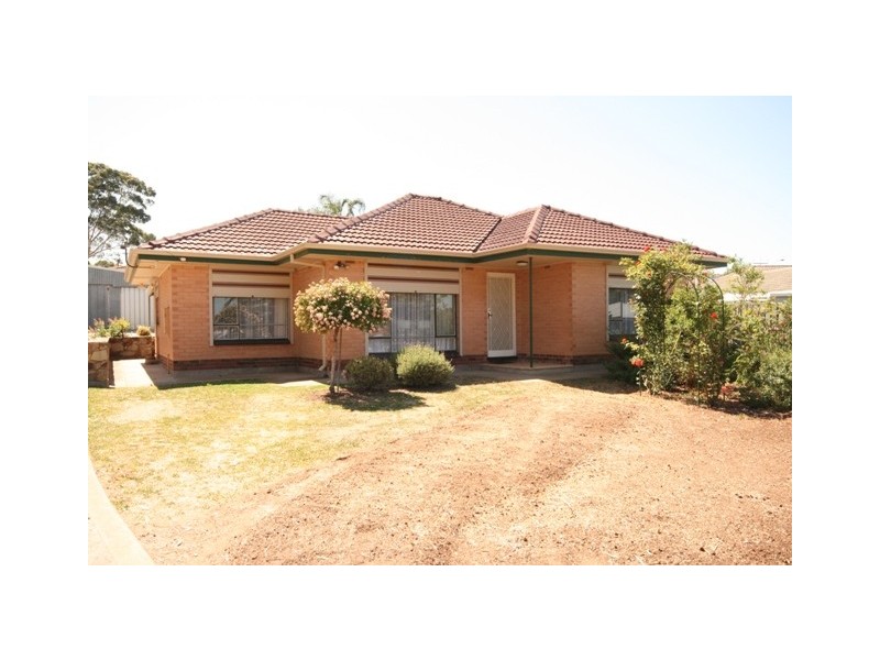 4 Clive Street, Morphett Vale SA 5162