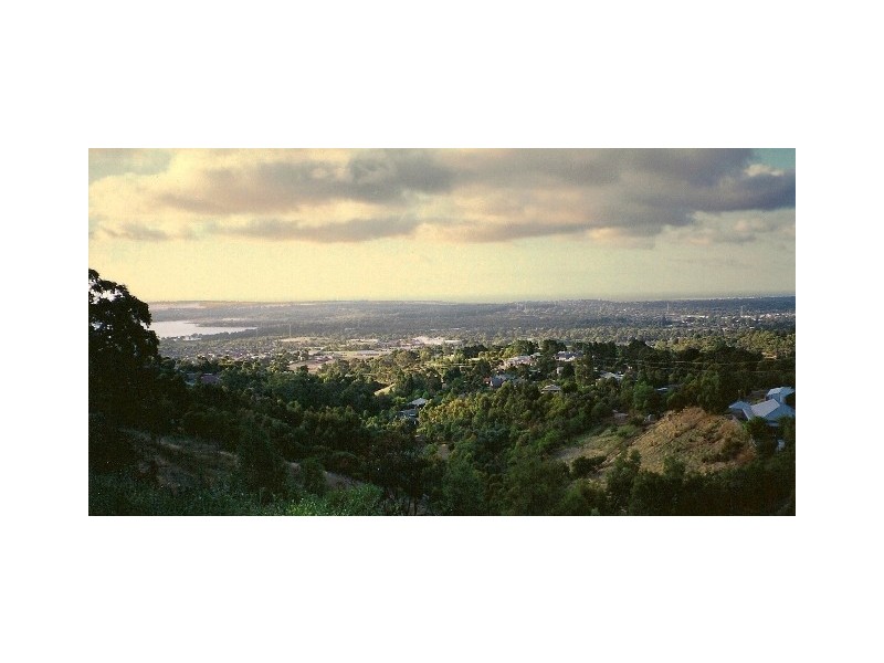 8 Kevin Court, Happy Valley SA 5159