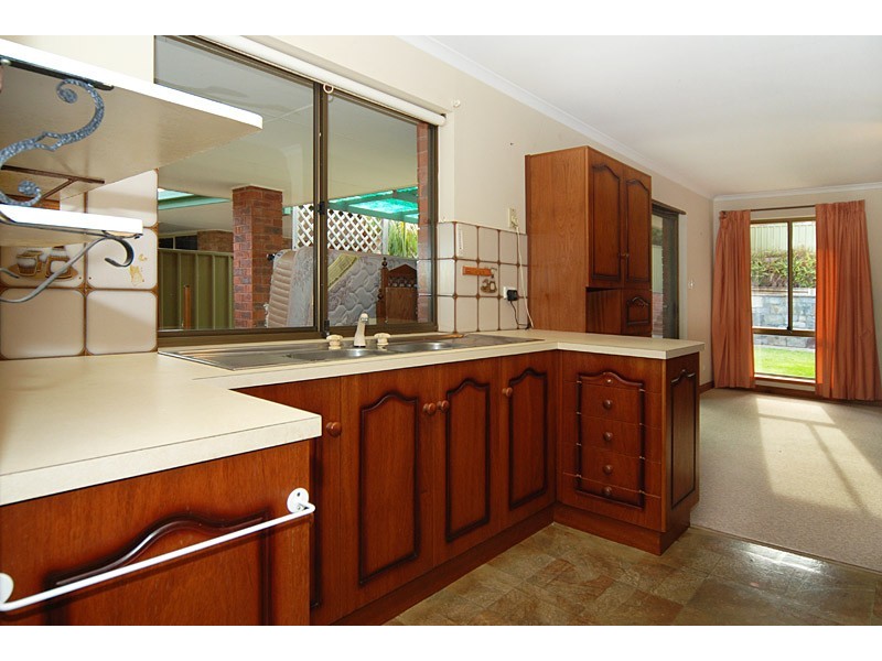 1 Sarepta Court, Flagstaff Hill SA 5159