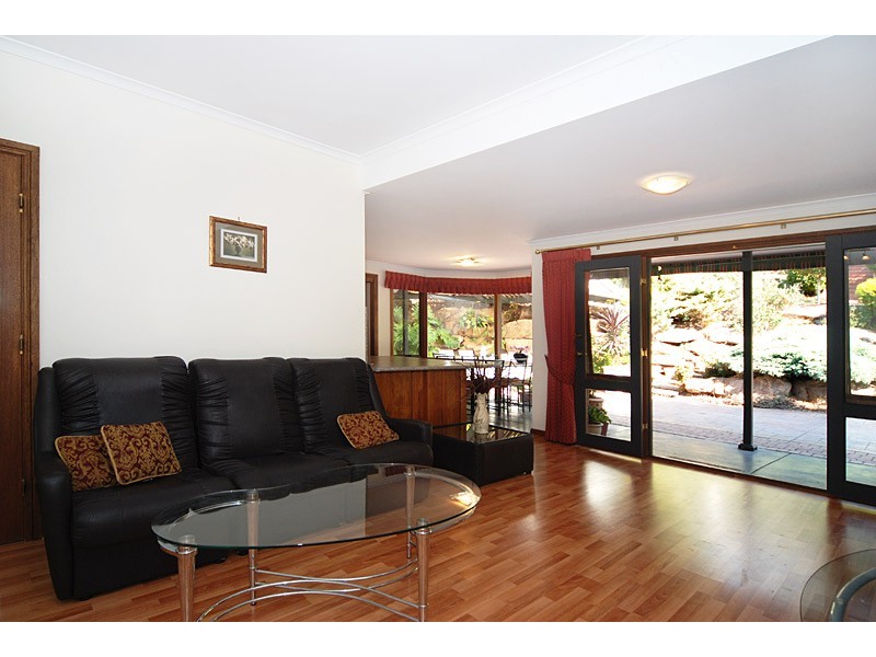 68 Kingfisher Circuit, Flagstaff Hill SA 5159