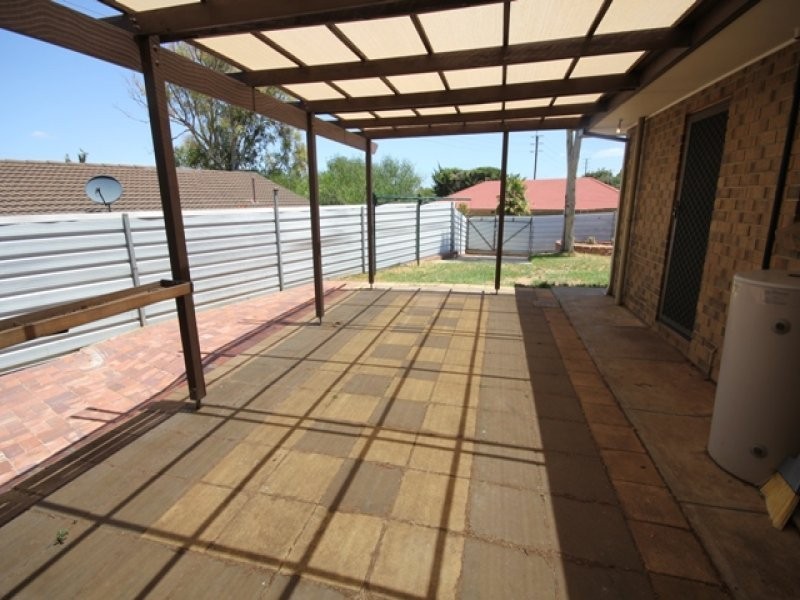 5/2A Easton Road, Morphett Vale SA 5162