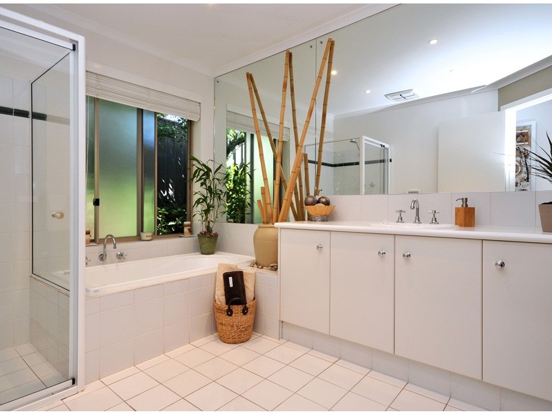 1 Malcolm Road, Flagstaff Hill SA 5159