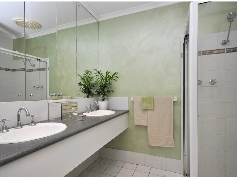 1 Malcolm Road, Flagstaff Hill SA 5159