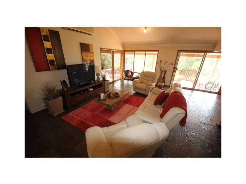 12 Vincent Boulevard, Flagstaff Hill SA 5159