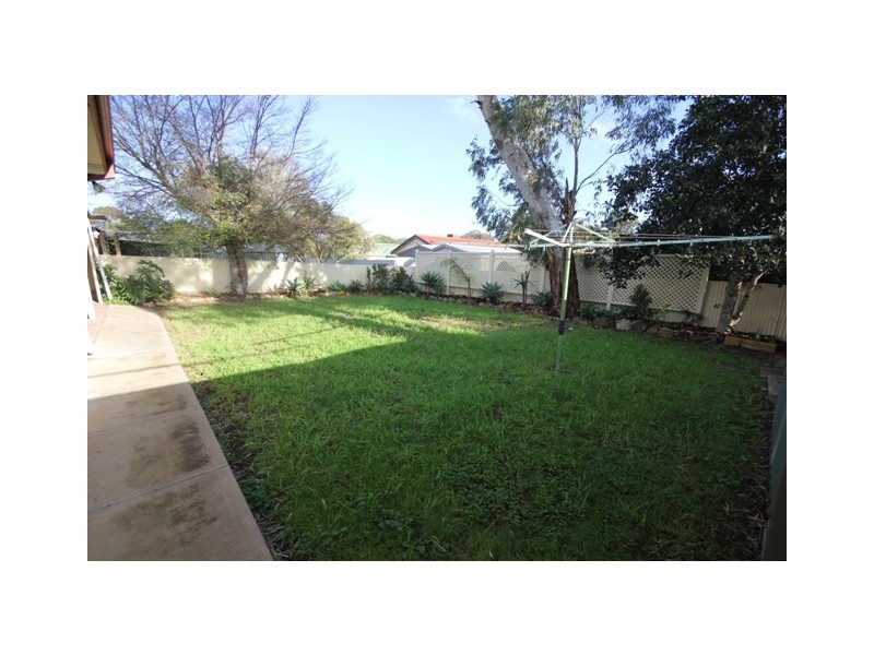 18 Jennifer Drive, Happy Valley SA 5159