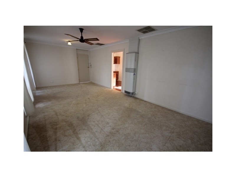 18 Jennifer Drive, Happy Valley SA 5159