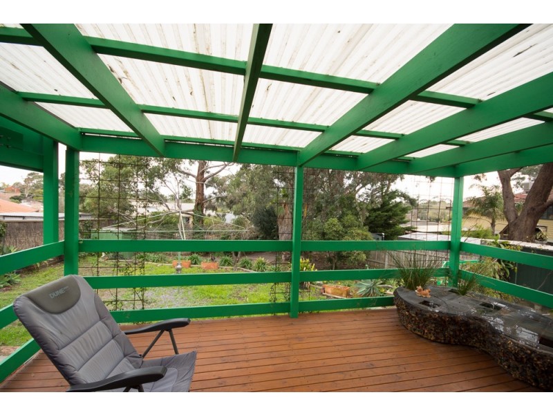 102 Black Road, Flagstaff Hill SA 5159