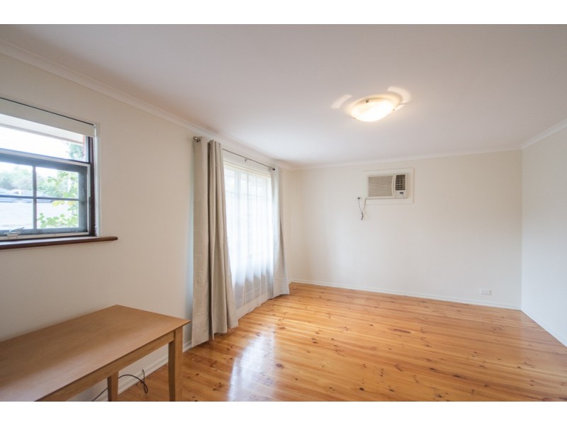 102 Black Road, Flagstaff Hill SA 5159