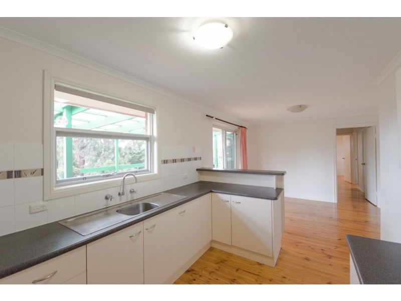 102 Black Road, Flagstaff Hill SA 5159