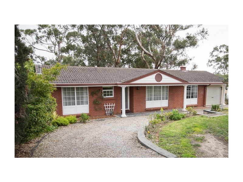 102 Black Road, Flagstaff Hill SA 5159