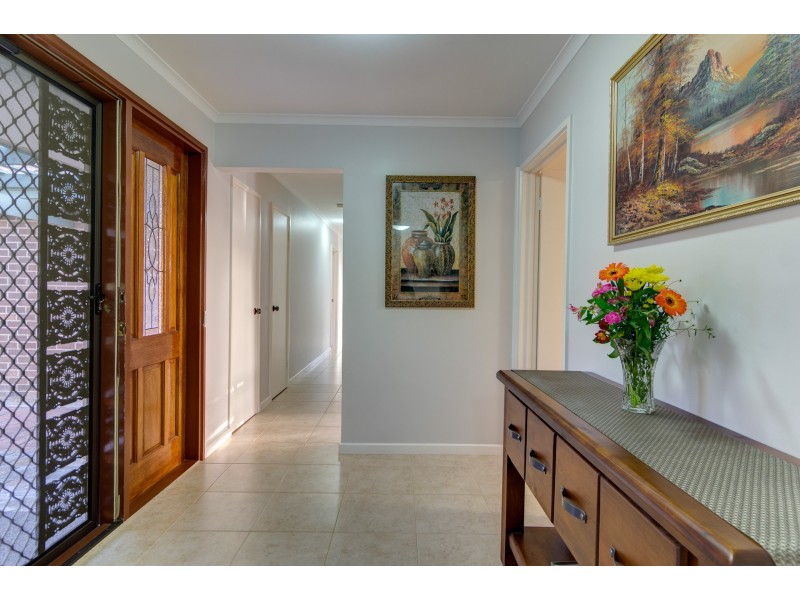 4 Caroline Street, Flagstaff Hill SA 5159