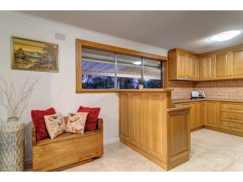 4 Caroline Street, Flagstaff Hill SA 5159