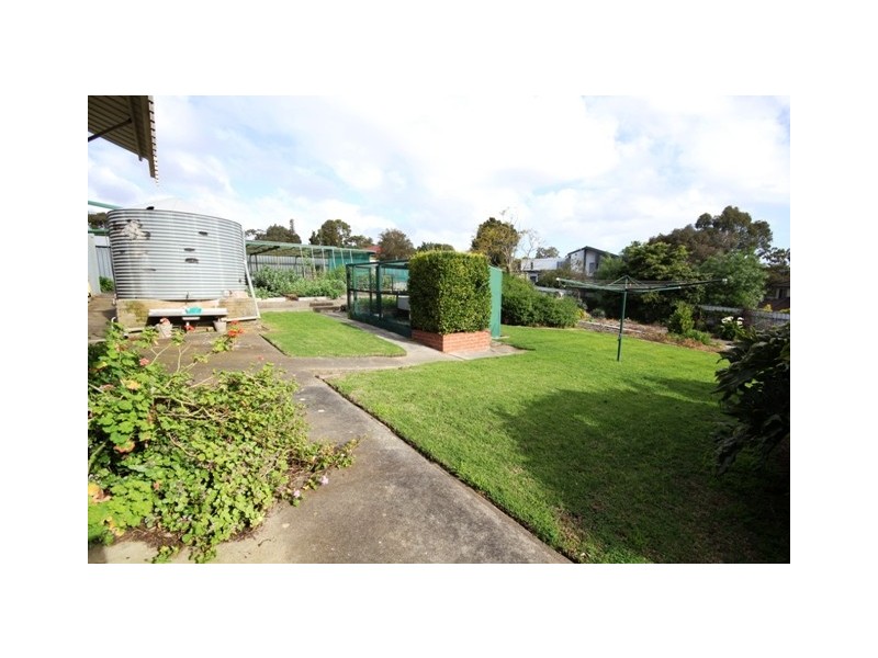 33 Craigburn Drive, Flagstaff Hill SA 5159