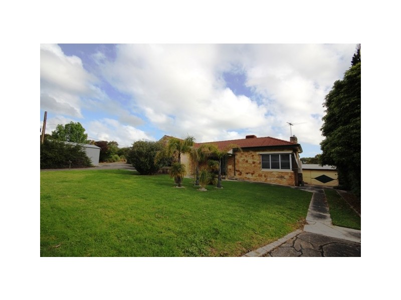 33 Craigburn Drive, Flagstaff Hill SA 5159