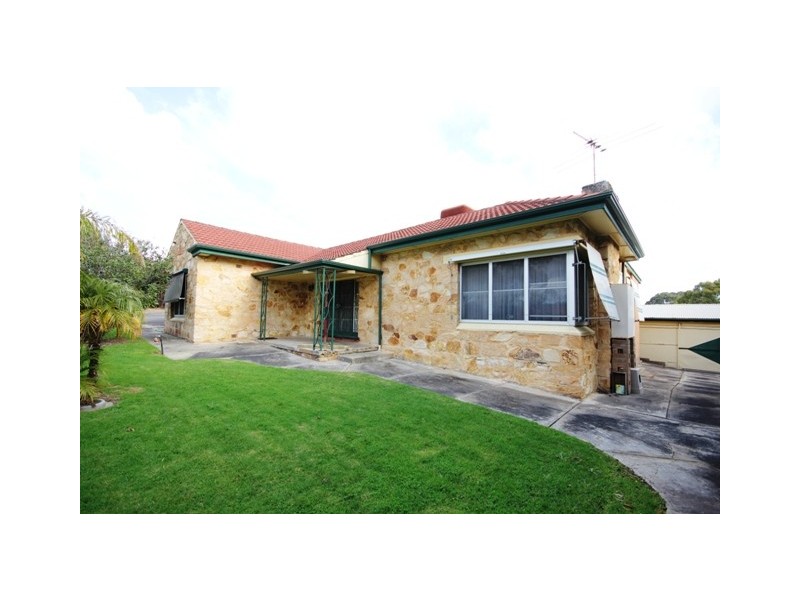 33 Craigburn Drive, Flagstaff Hill SA 5159