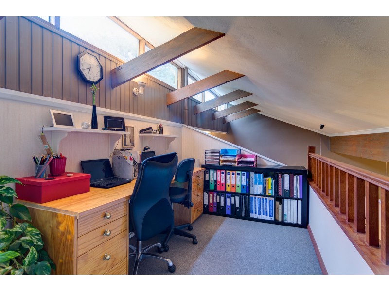 19 Lulworth Place, Flagstaff Hill SA 5159