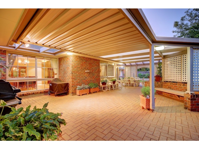 11 Palmyra Court, Flagstaff Hill SA 5159