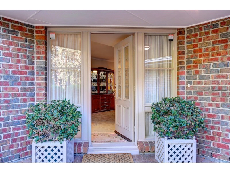 11 Palmyra Court, Flagstaff Hill SA 5159