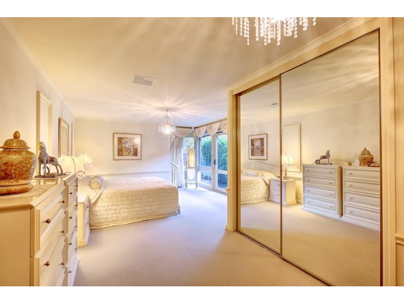 11 Palmyra Court, Flagstaff Hill SA 5159