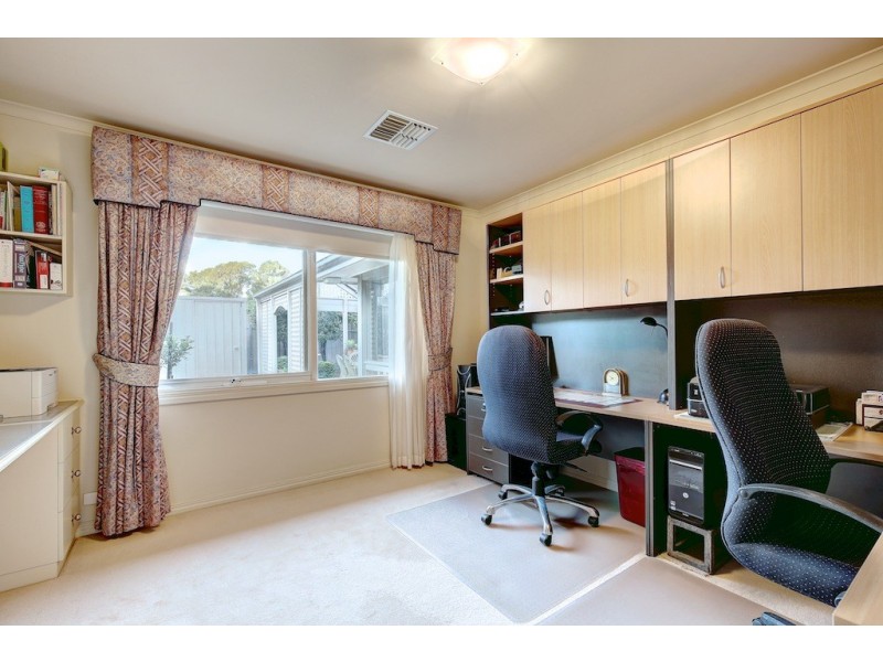 11 Palmyra Court, Flagstaff Hill SA 5159