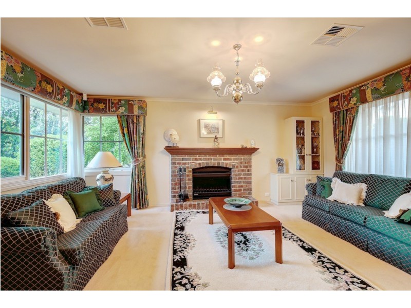 11 Palmyra Court, Flagstaff Hill SA 5159