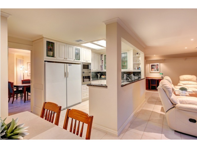 11 Palmyra Court, Flagstaff Hill SA 5159