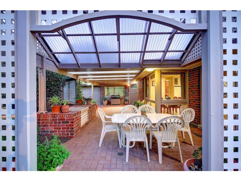 11 Palmyra Court, Flagstaff Hill SA 5159