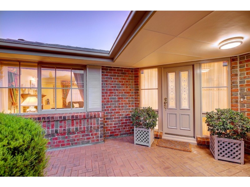 11 Palmyra Court, Flagstaff Hill SA 5159