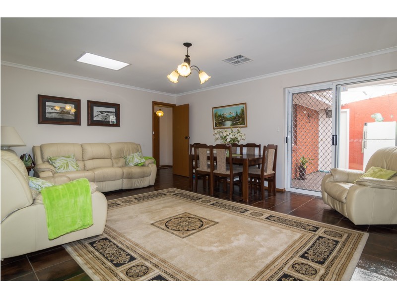 22 Torresan Crescent, Flagstaff Hill SA 5159