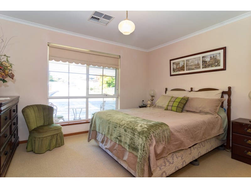 22 Torresan Crescent, Flagstaff Hill SA 5159