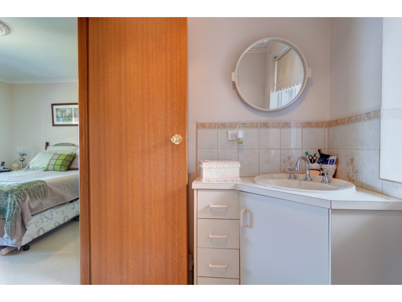 22 Torresan Crescent, Flagstaff Hill SA 5159
