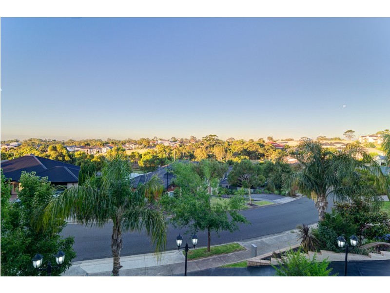 18 Coulter Street, Flagstaff Hill SA 5159