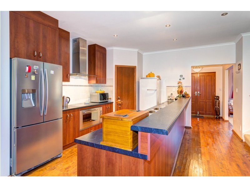 18 Coulter Street, Flagstaff Hill SA 5159