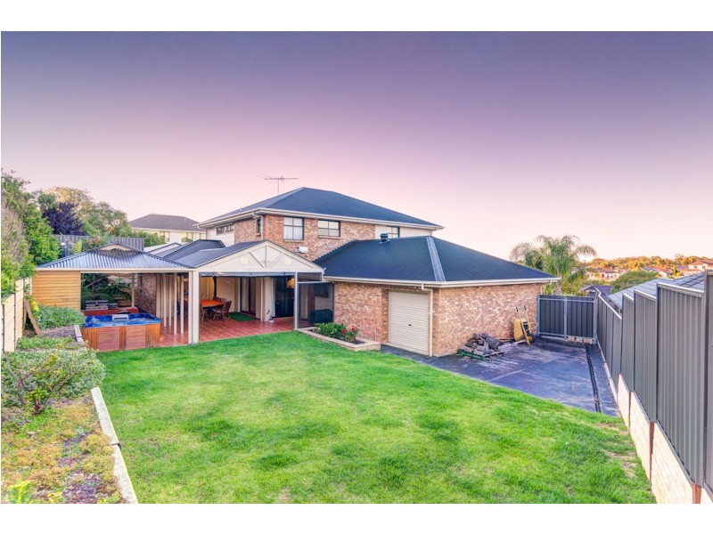 18 Coulter Street, Flagstaff Hill SA 5159