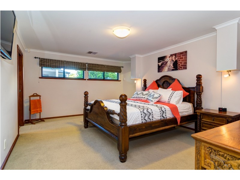 18 Coulter Street, Flagstaff Hill SA 5159