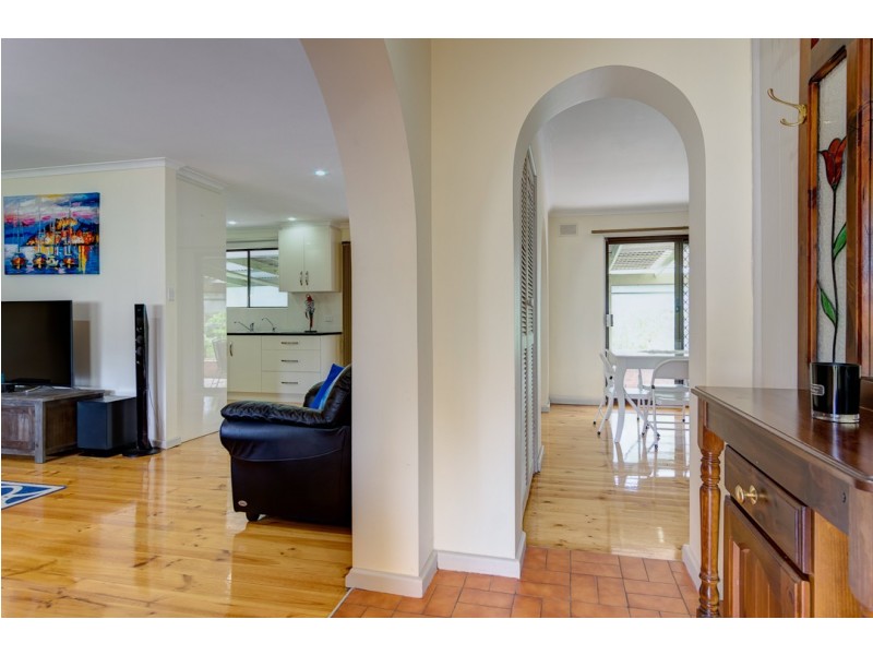 75 Black Road, Flagstaff Hill SA 5159