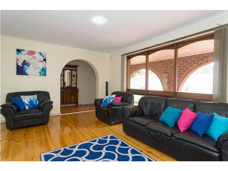 75 Black Road, Flagstaff Hill SA 5159