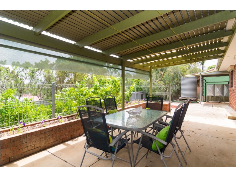 75 Black Road, Flagstaff Hill SA 5159